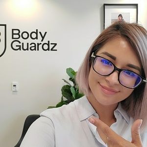 Meet your Posher, Laura